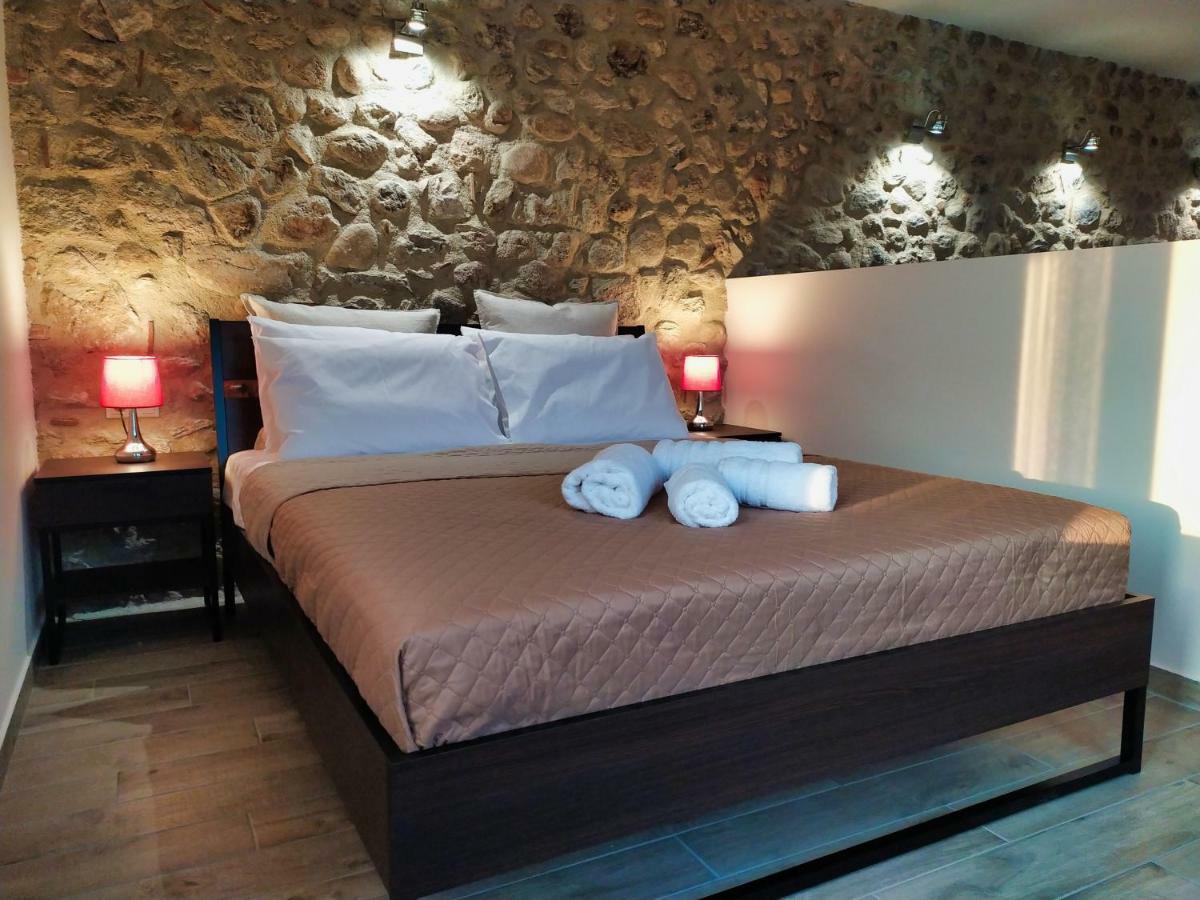 Guesthouse Kastelia Kalambaka Eksteriør billede